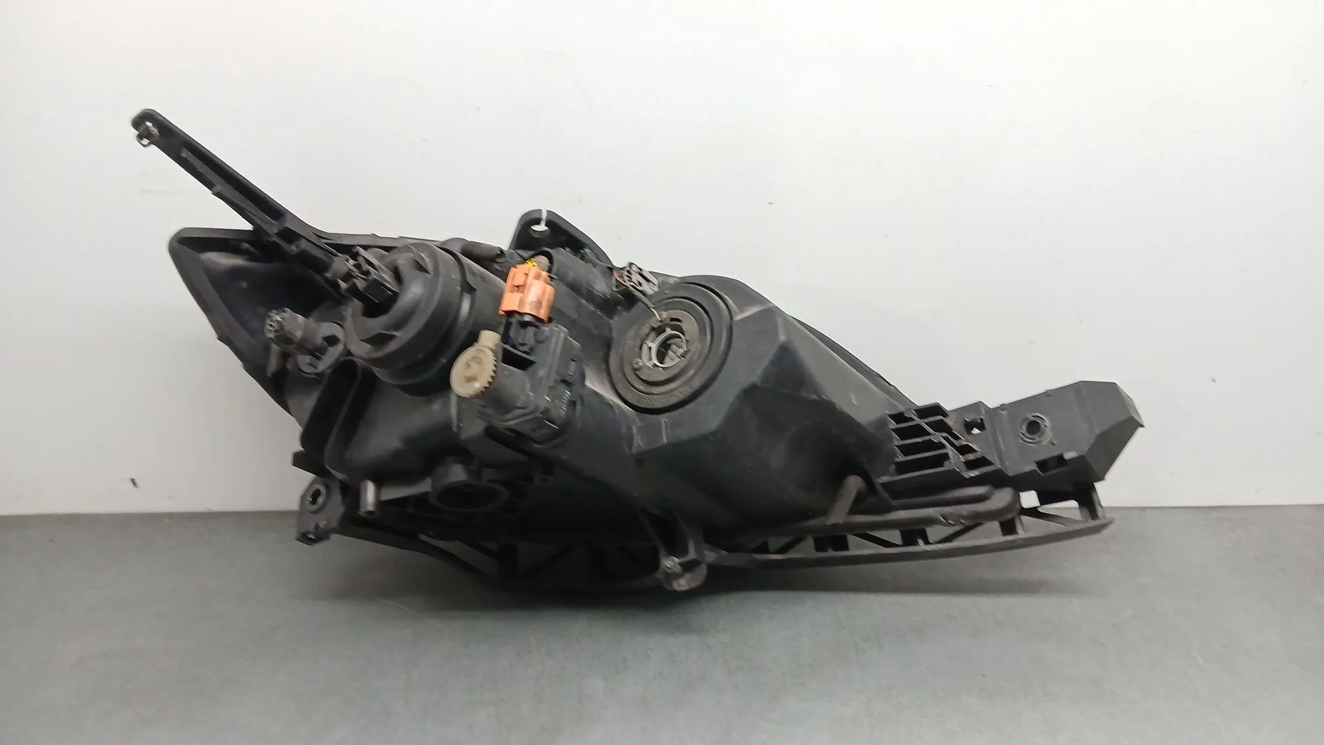 Faro Izquierdo para Mazda 3 Sedan (Bk)
