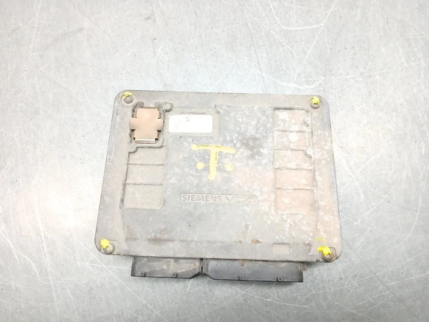 Centralita Motor Uce para Audi A3 (8P1)