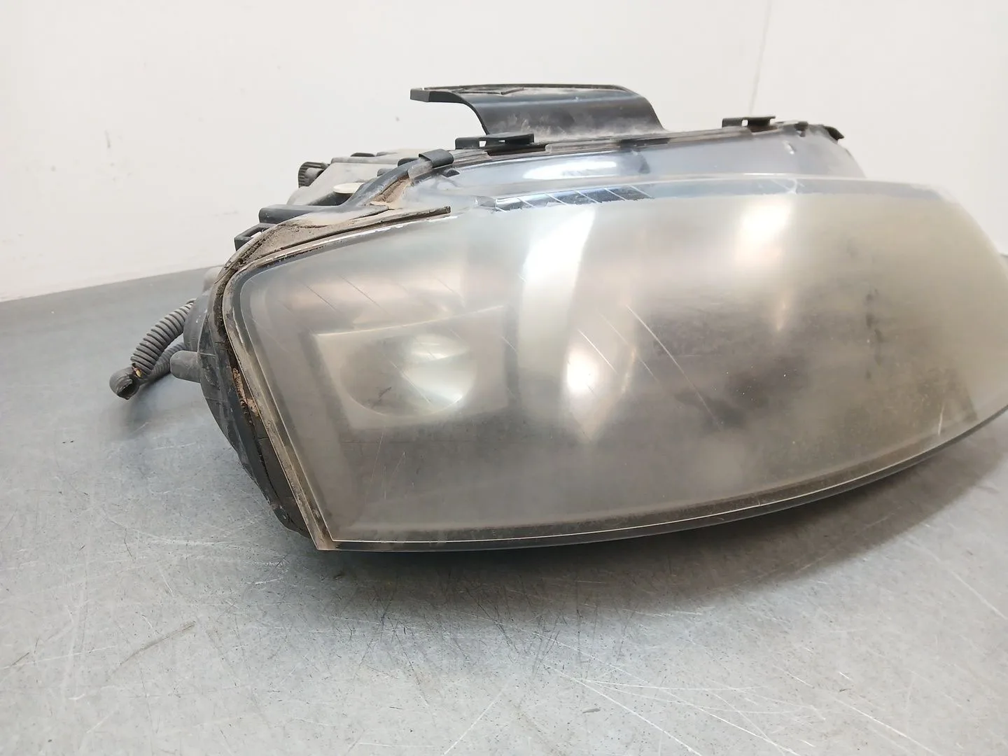 Faro Derecho para Audi A3 (8P1)