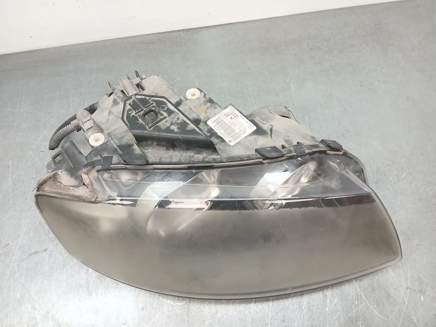 Faro Derecho para Audi A3 (8P1)