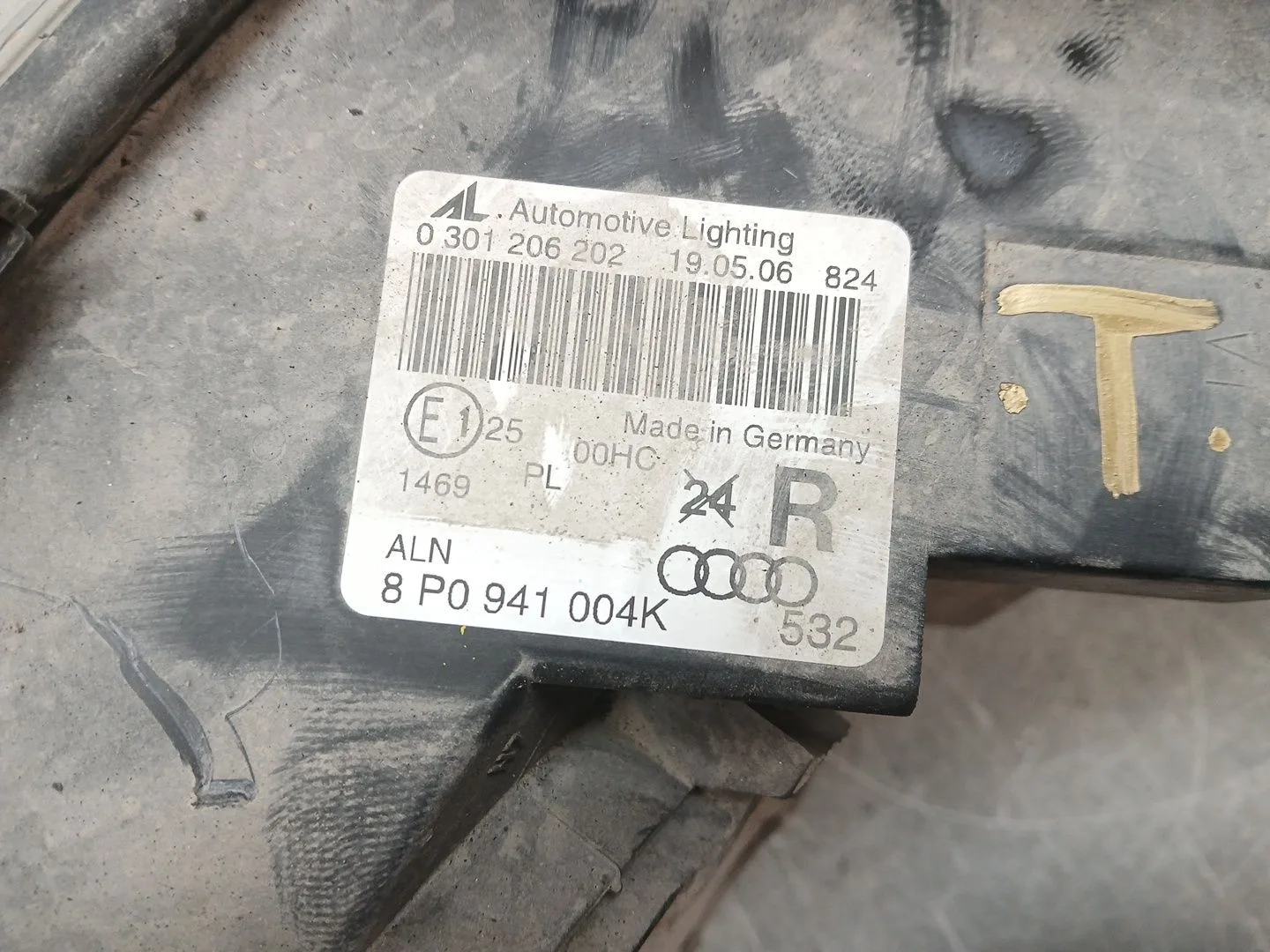 Faro Derecho para Audi A3 (8P1)
