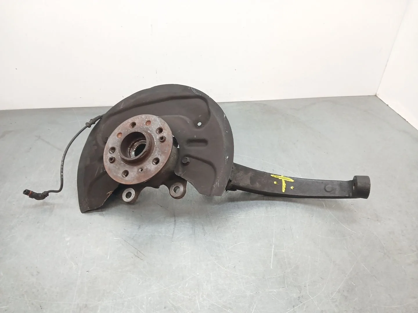Mangueta Delantera Izquierda para Mercedes-Benz Clase M (W164)