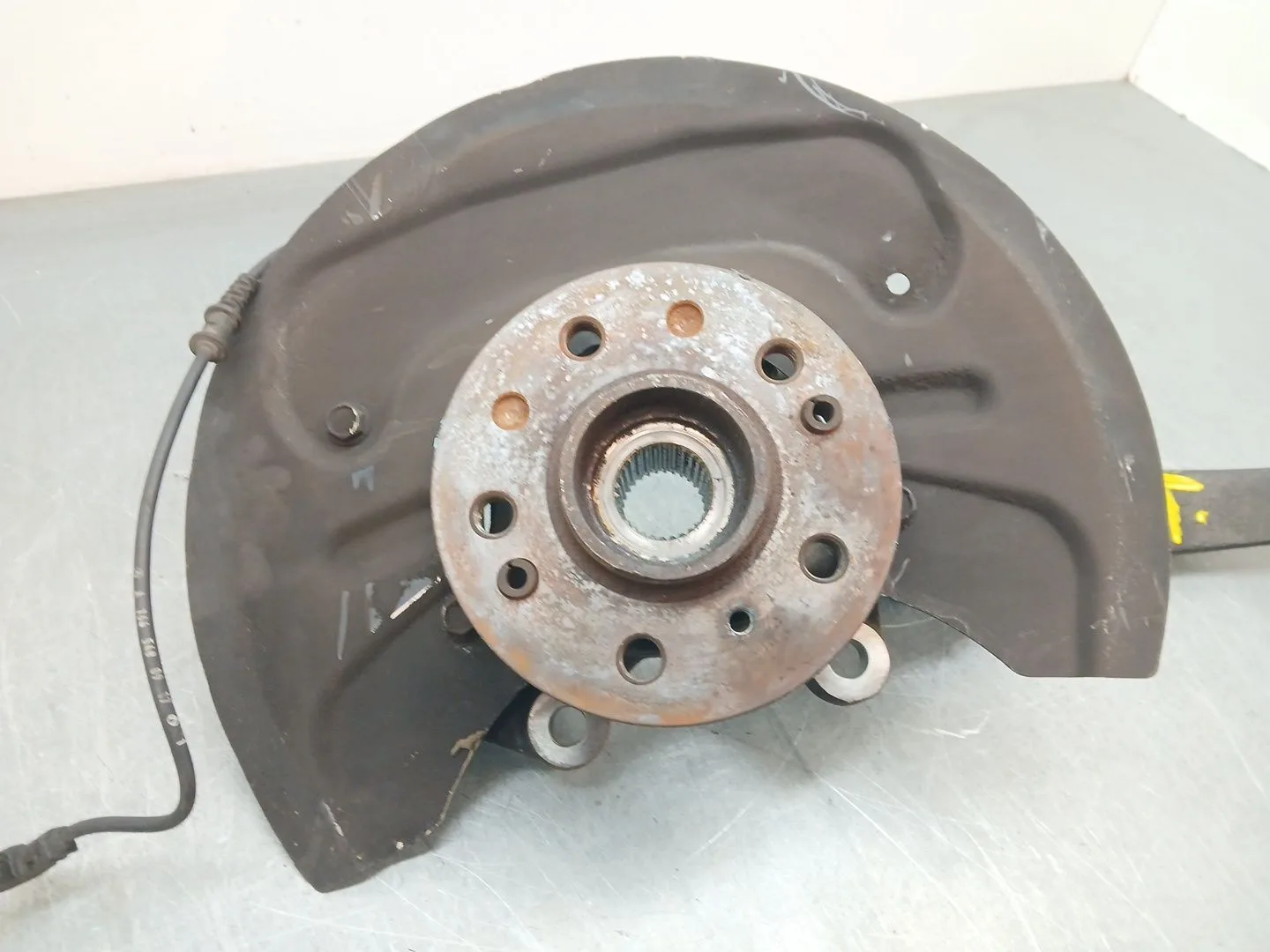 Mangueta Delantera Izquierda para Mercedes-Benz Clase M (W164)