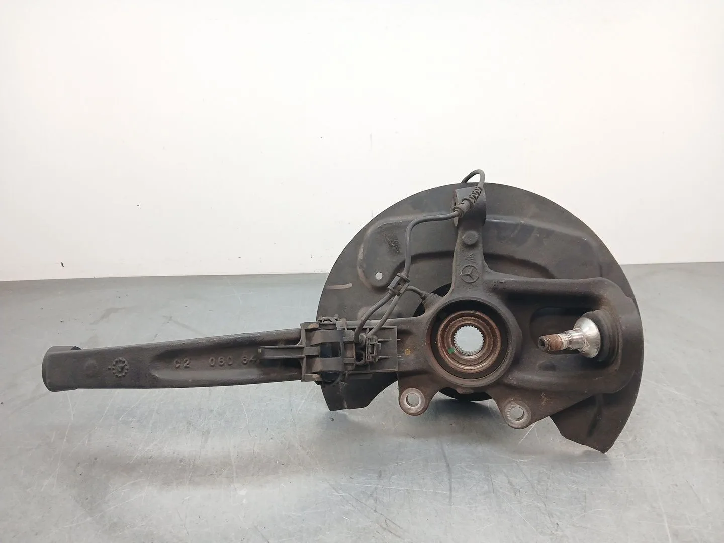 Mangueta Delantera Izquierda para Mercedes-Benz Clase M (W164)