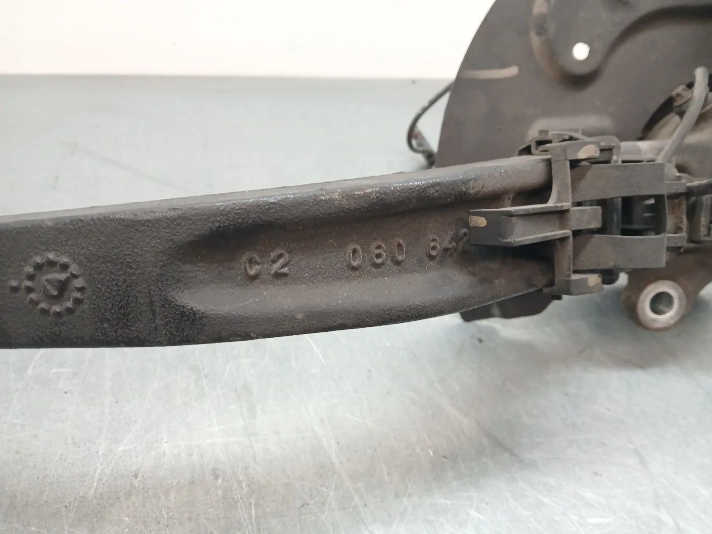 Mangueta Delantera Izquierda para Mercedes-Benz Clase M (W164)