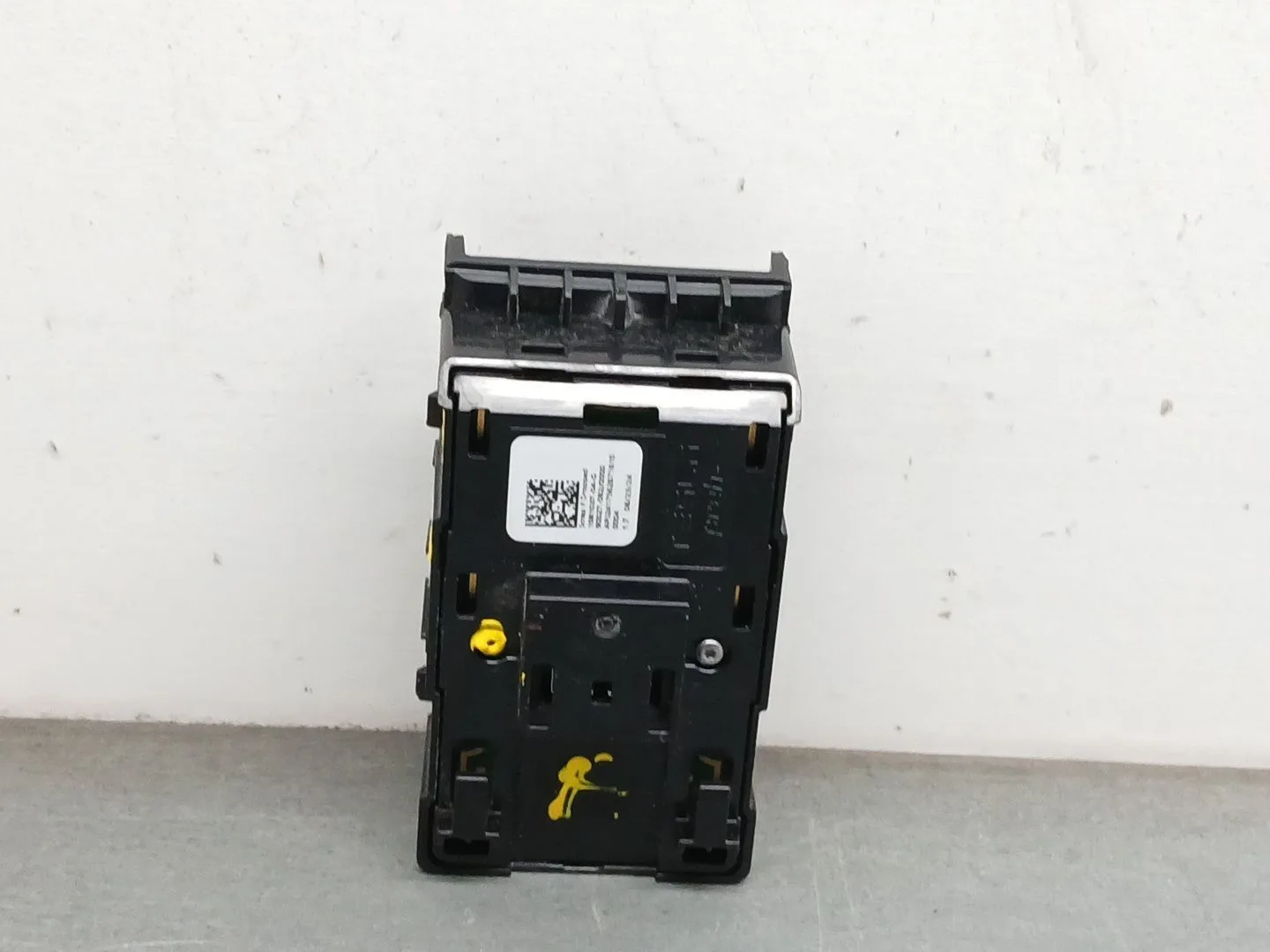 Mando Elevalunas Delantero Izquierdo para Tesla Model 3 (5Yj3)
