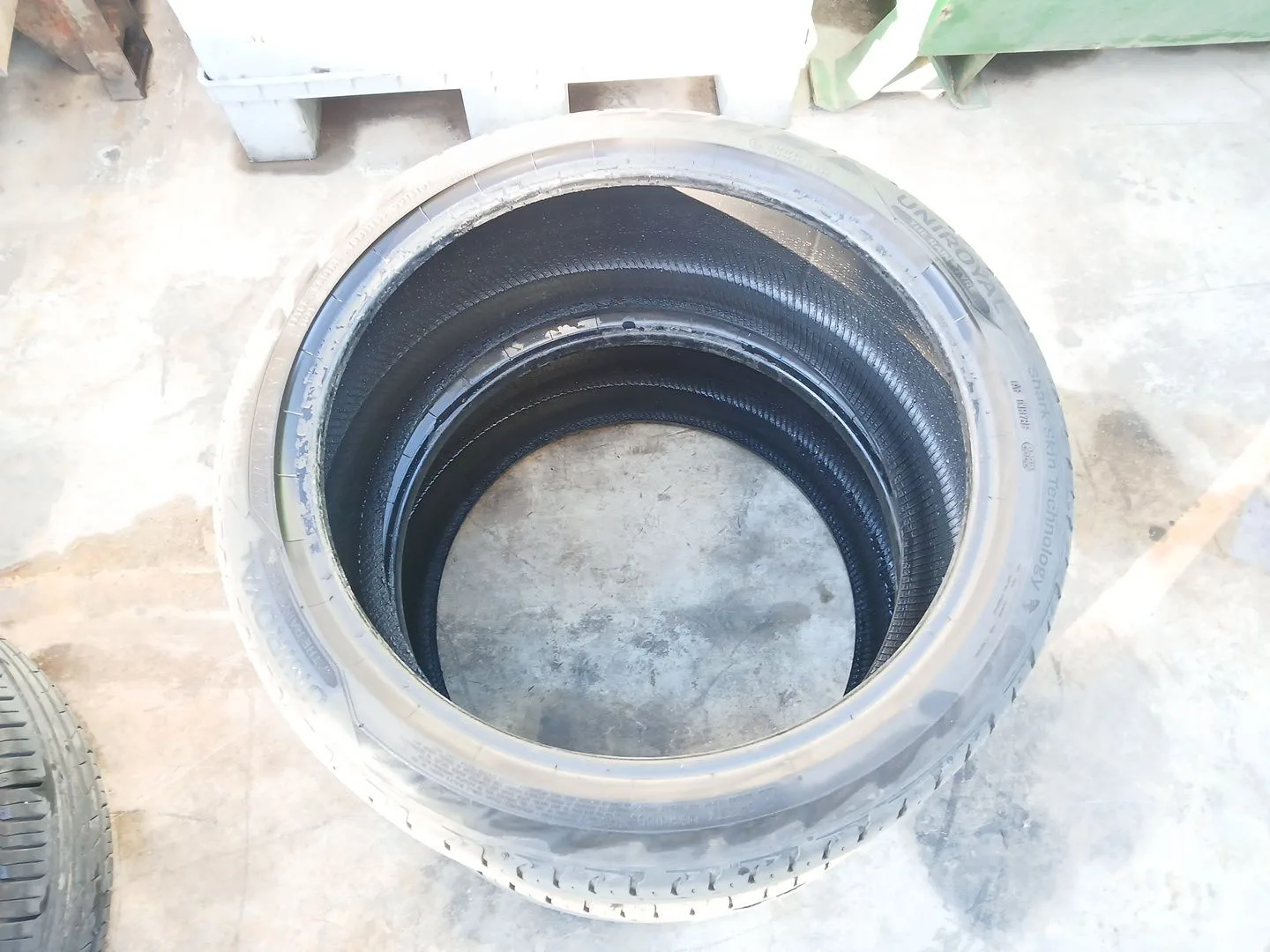 Neumatico para Jaguar Xe (X760)