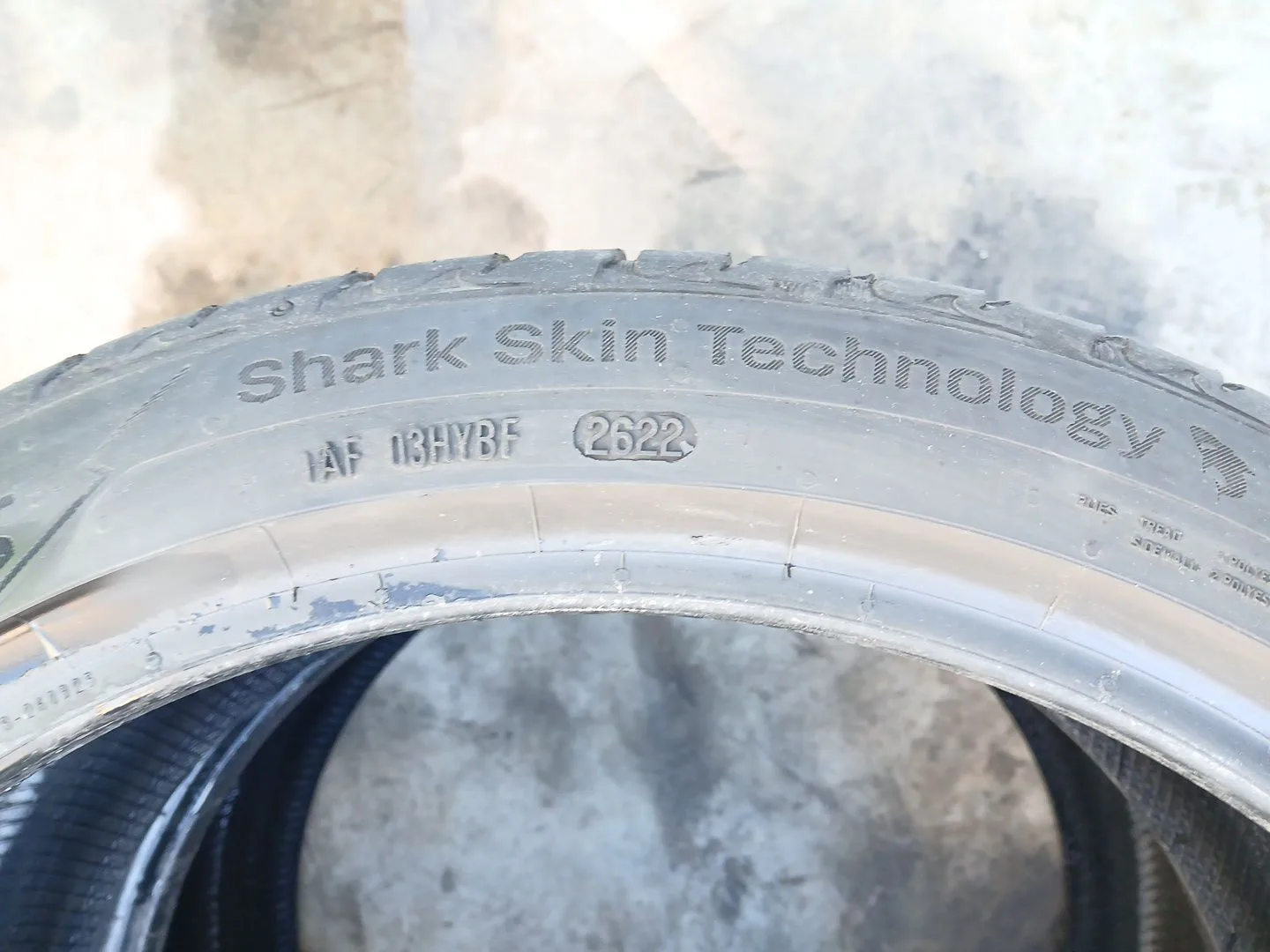 Neumatico para Jaguar Xe (X760)