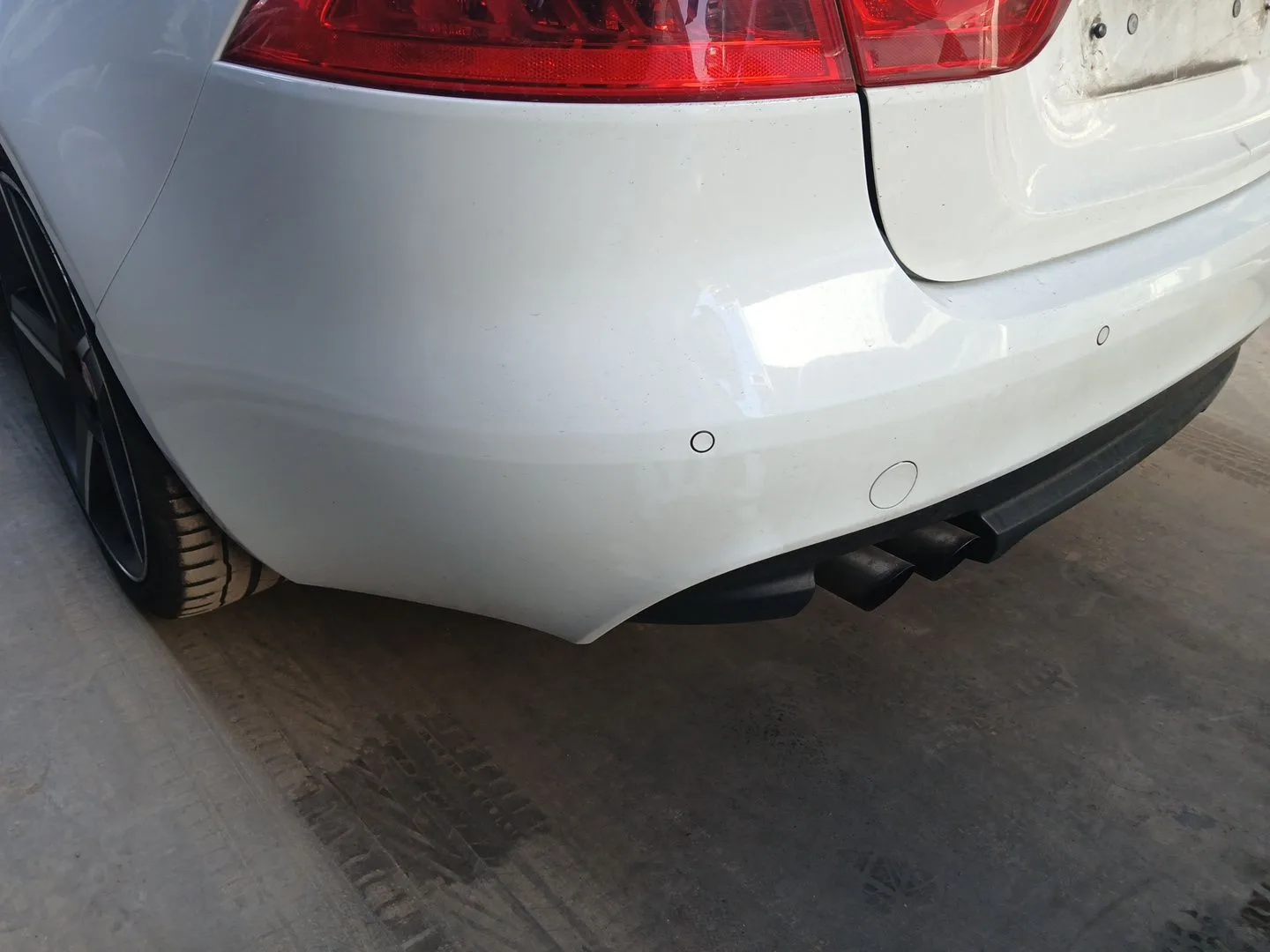 Paragolpes Trasero para Jaguar Xe (X760)