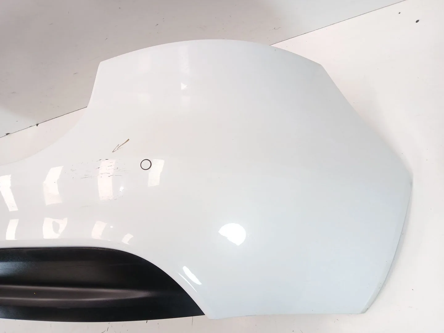 Paragolpes Trasero para Jaguar Xe (X760)