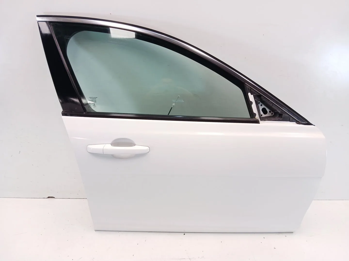 Puerta Delantera Derecha para Jaguar Xe (X760)