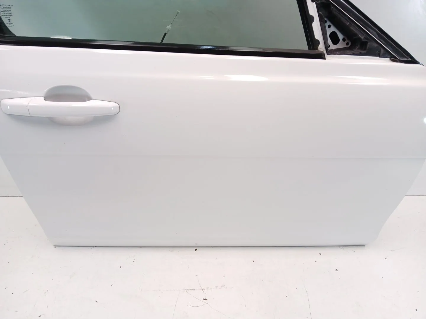 Puerta Delantera Derecha para Jaguar Xe (X760)