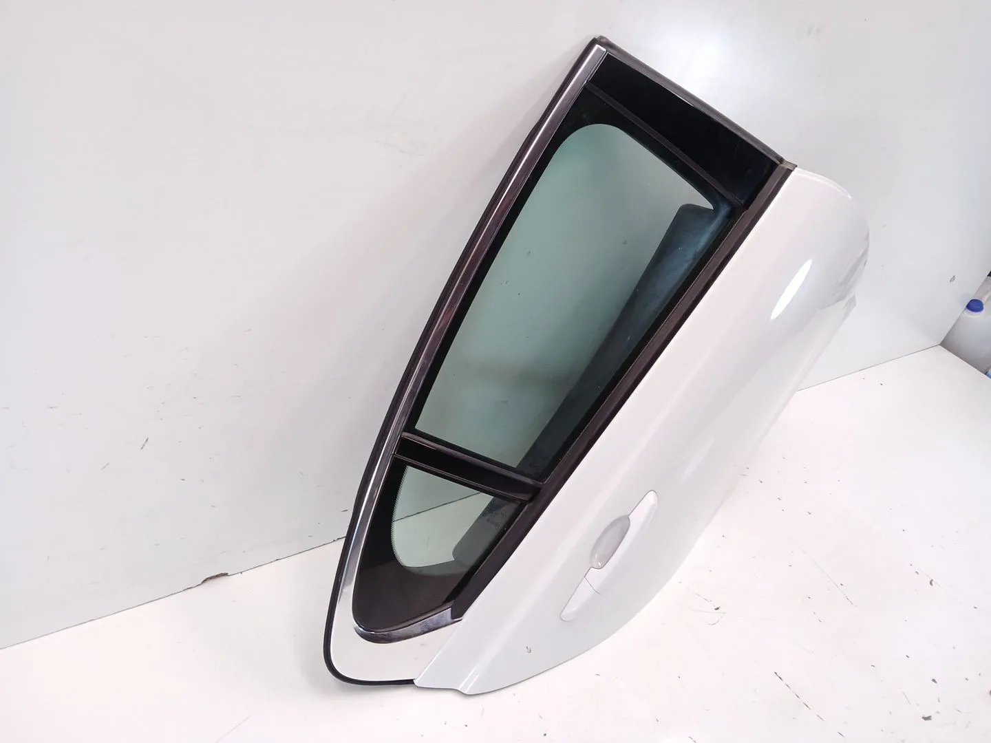 Puerta Trasera Derecha para Jaguar Xe (X760)