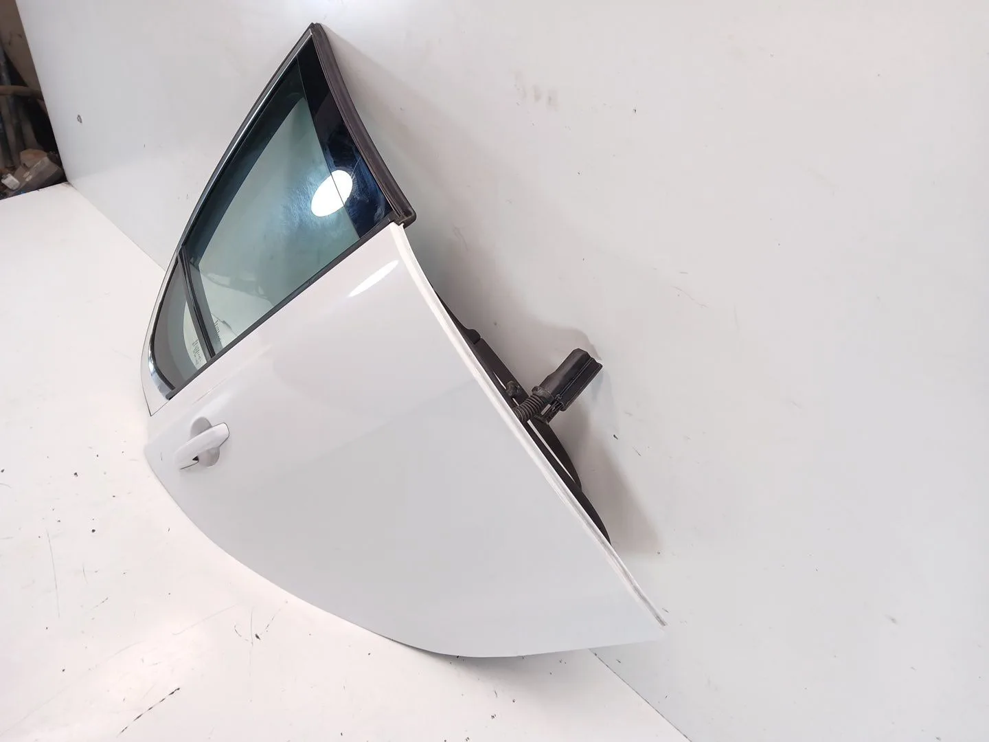Puerta Trasera Derecha para Jaguar Xe (X760)