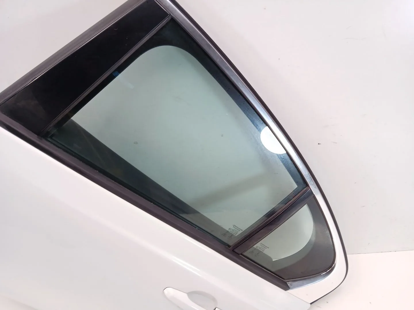 Puerta Trasera Izquierda para Jaguar Xe (X760)