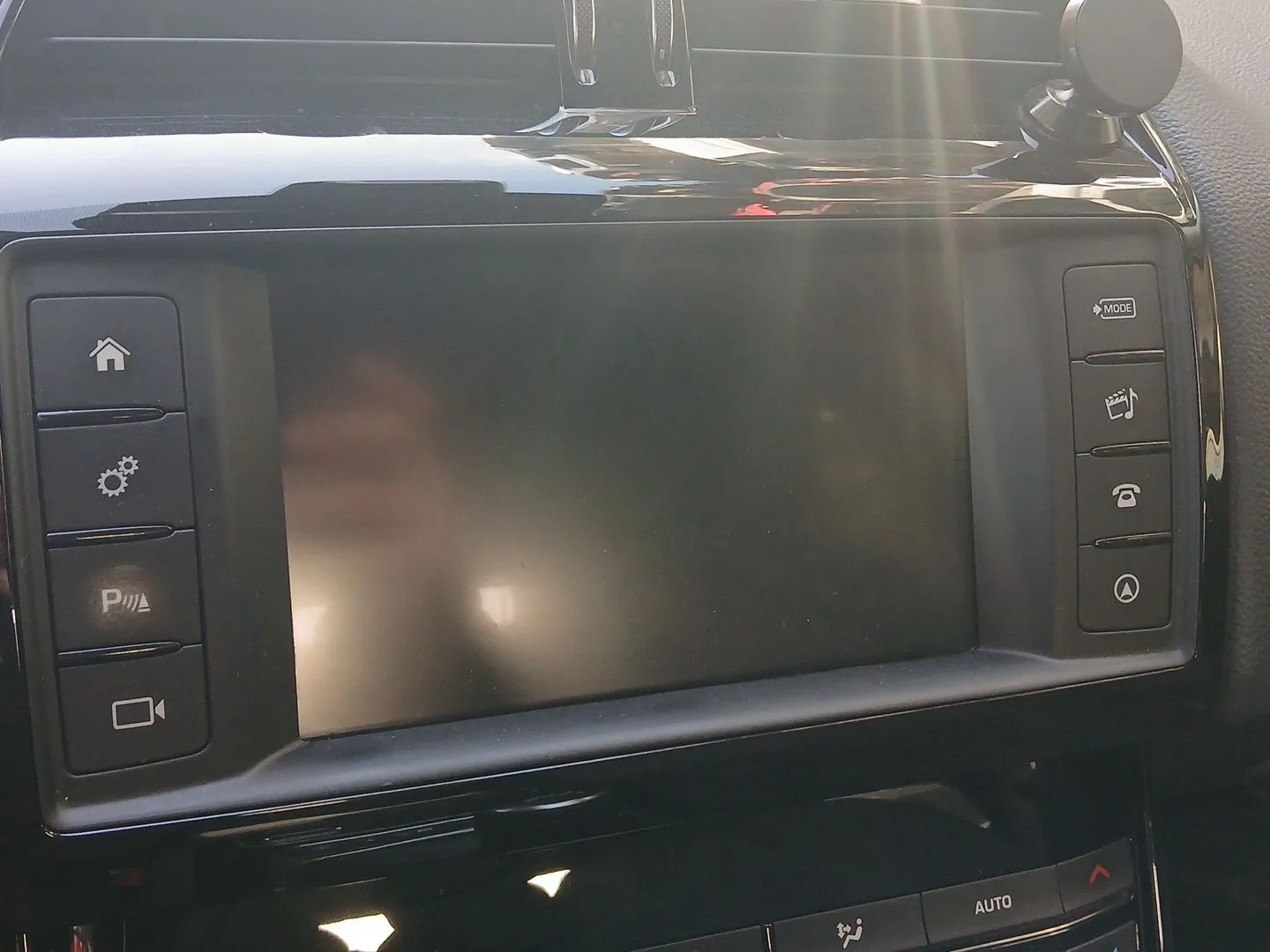 Sistema Audio / Radio Cd para Jaguar Xe (X760)