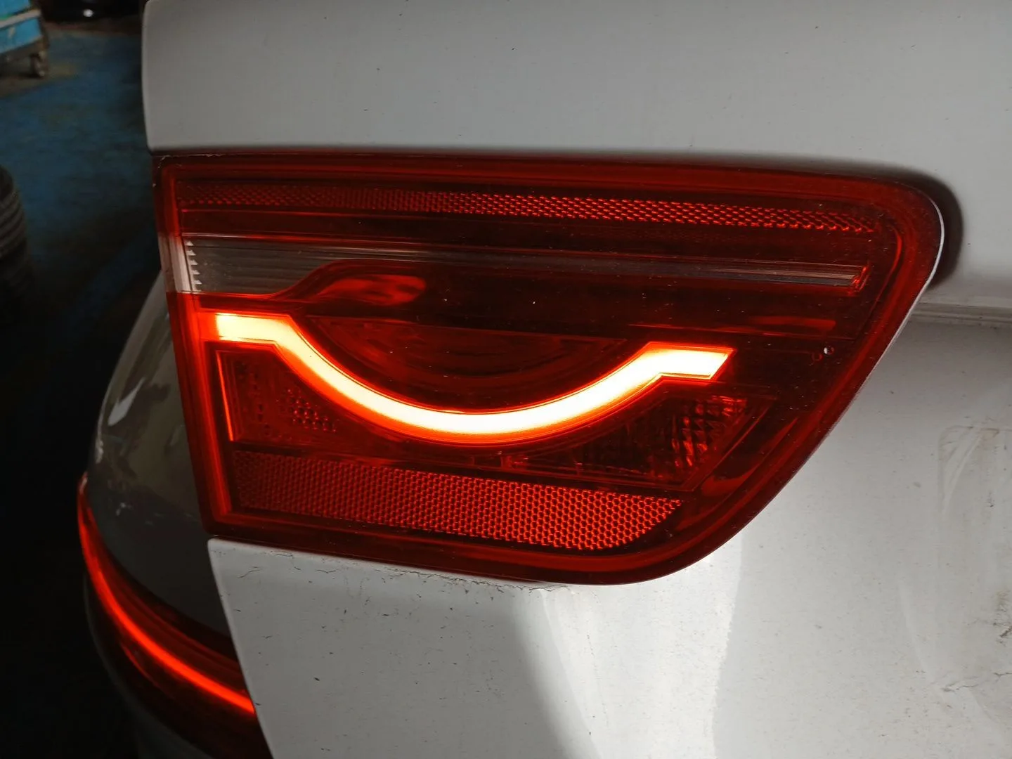 Piloto Trasero Izquierdo Interior para Jaguar Xe (X760)