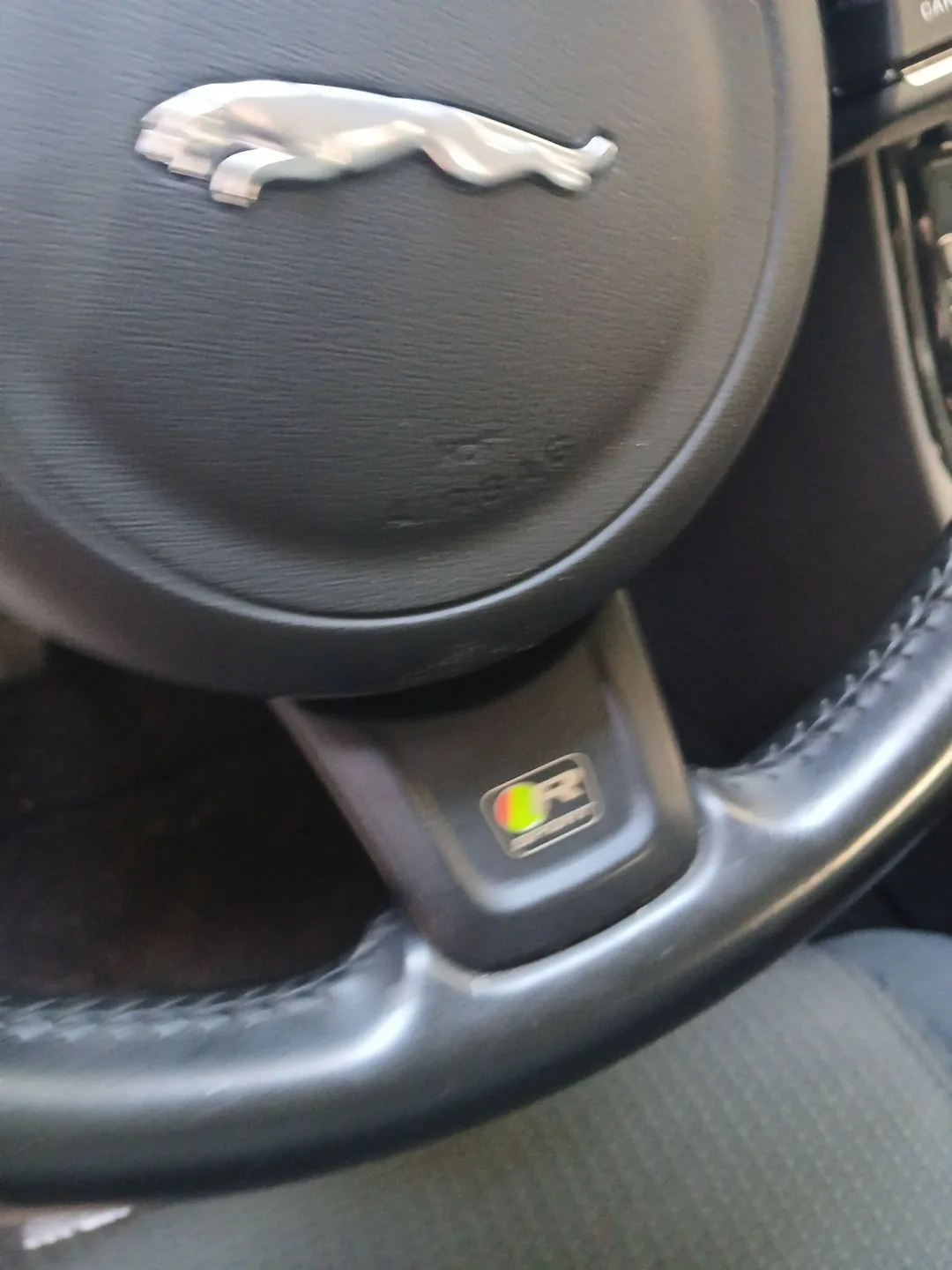 Volante para Jaguar Xe (X760)