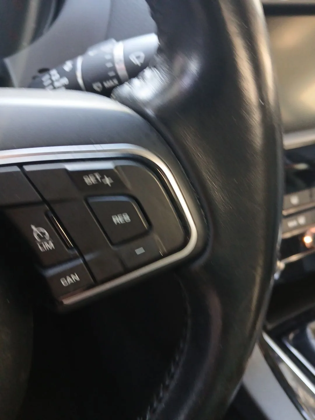 Volante para Jaguar Xe (X760)