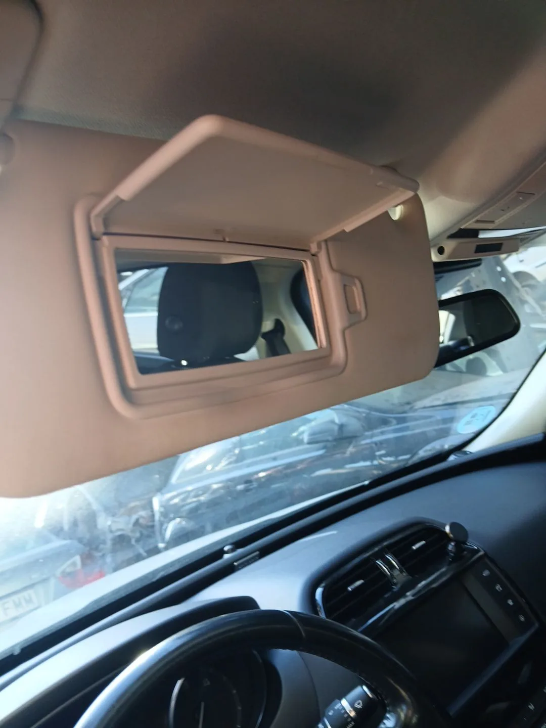 Parasol Izquierdo para Jaguar Xe (X760)