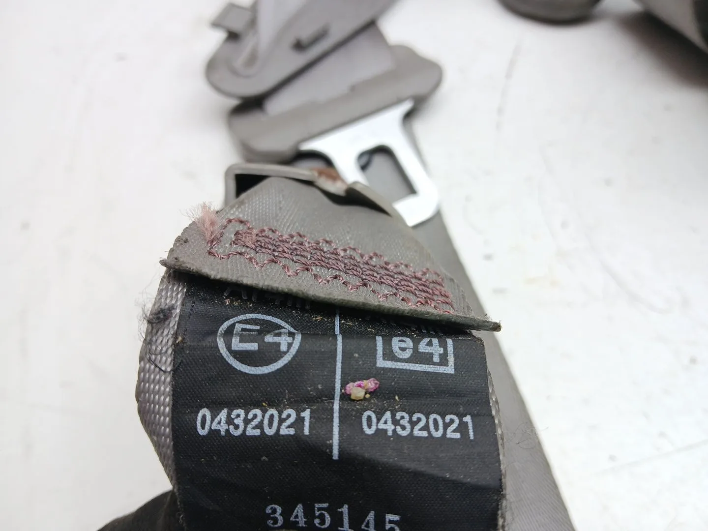 Cinturon Seguridad Trasero Derecho para Kia Sorento I (Jc)