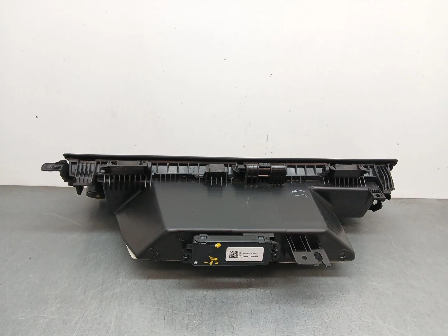Guantera para Tesla Model 3 (5Yj3)