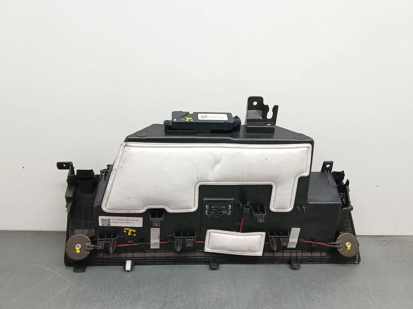 Guantera para Tesla Model 3 (5Yj3)