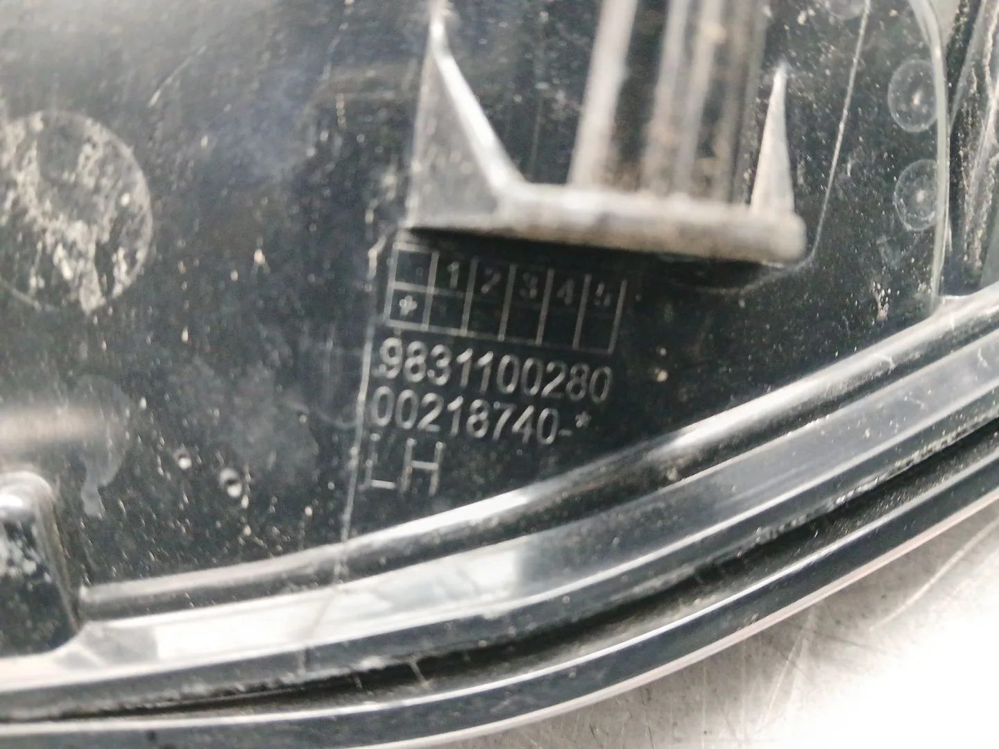 Piloto Trasero Izquierdo para Citroën C4 Iii (Ba_, Bb_, Bc_)