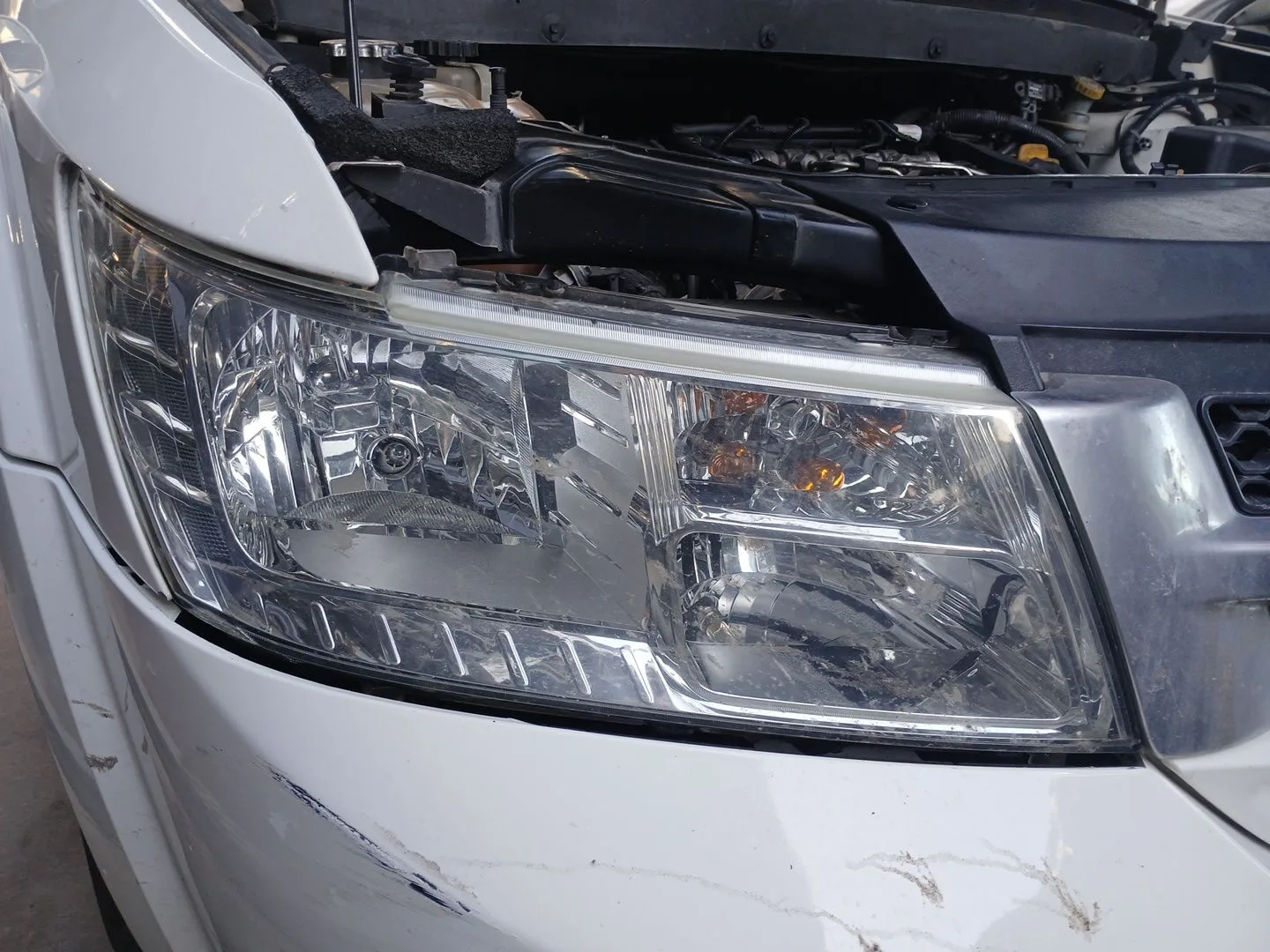 Faro Derecho para Fiat Freemont (345_)