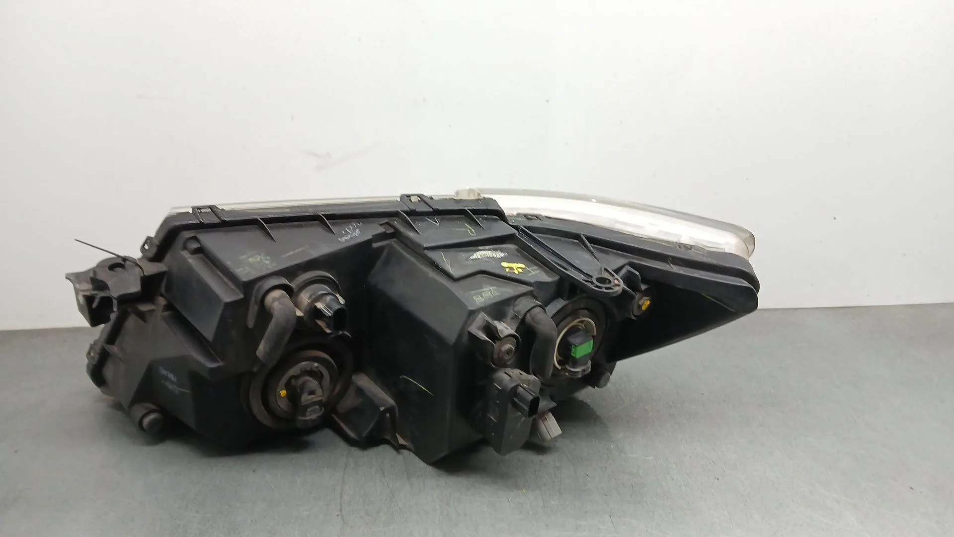 Faro Derecho para Fiat Freemont (345_)