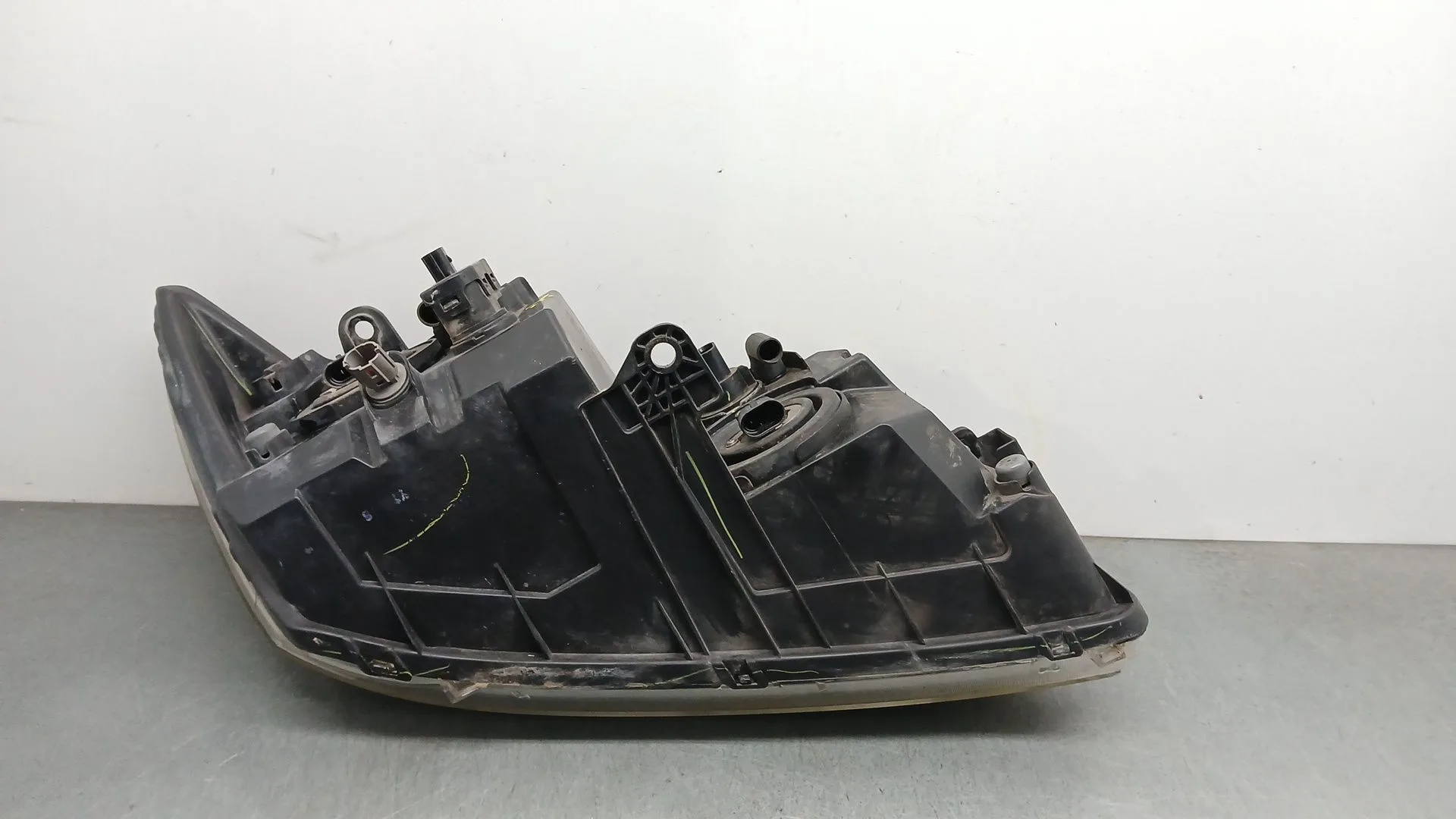 Faro Izquierdo para Fiat Freemont (345_)