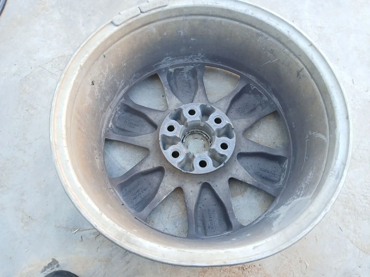 Llanta Trasera Derecha para Nissan Pathfinder Iii (R51)