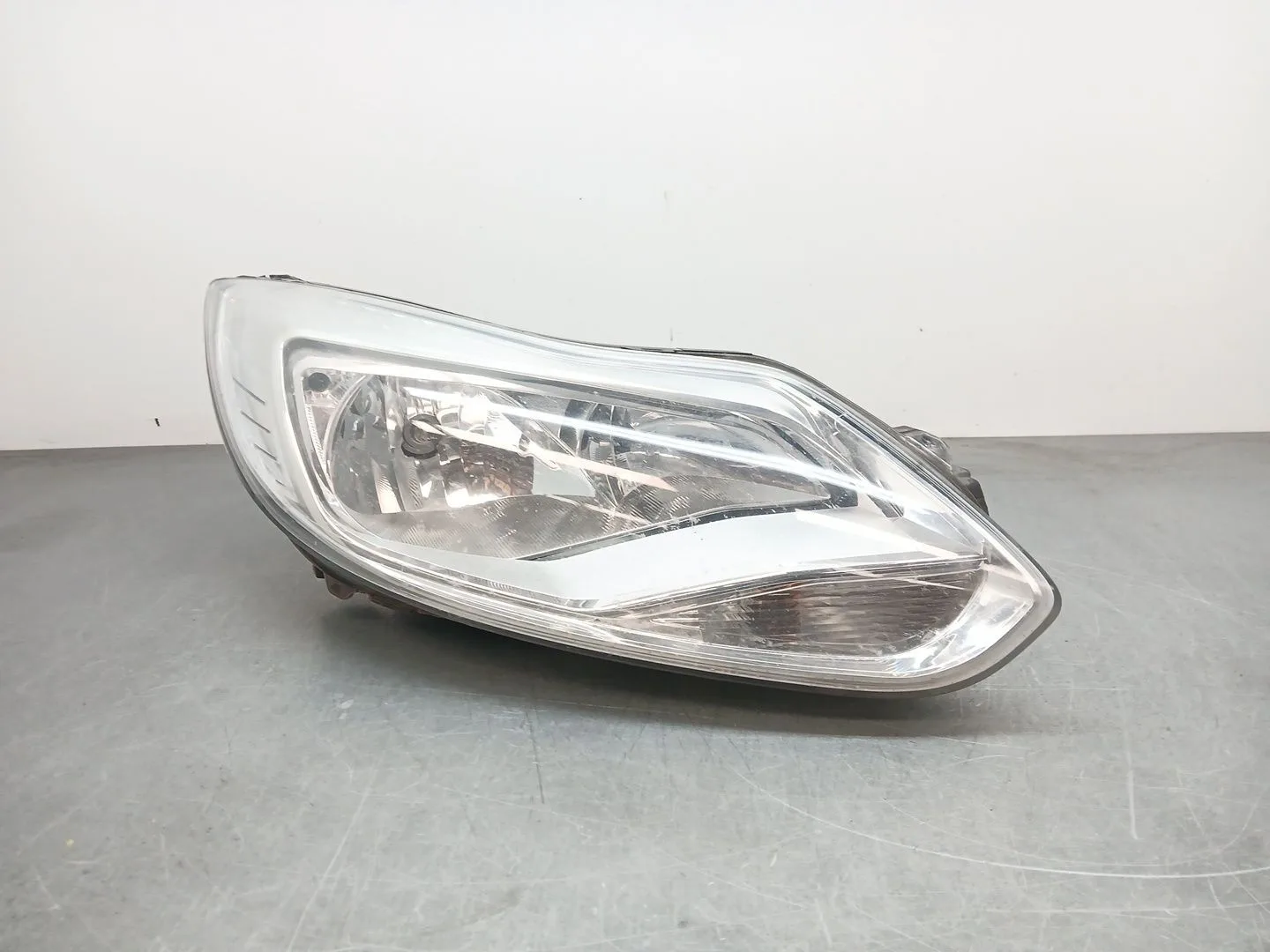 Faro Derecho para Ford Focus Iii Turnier