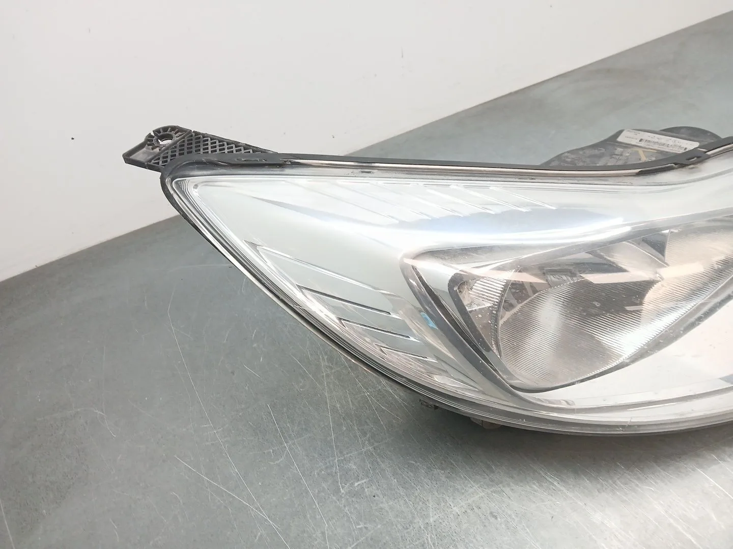 Faro Derecho para Ford Focus Iii Turnier
