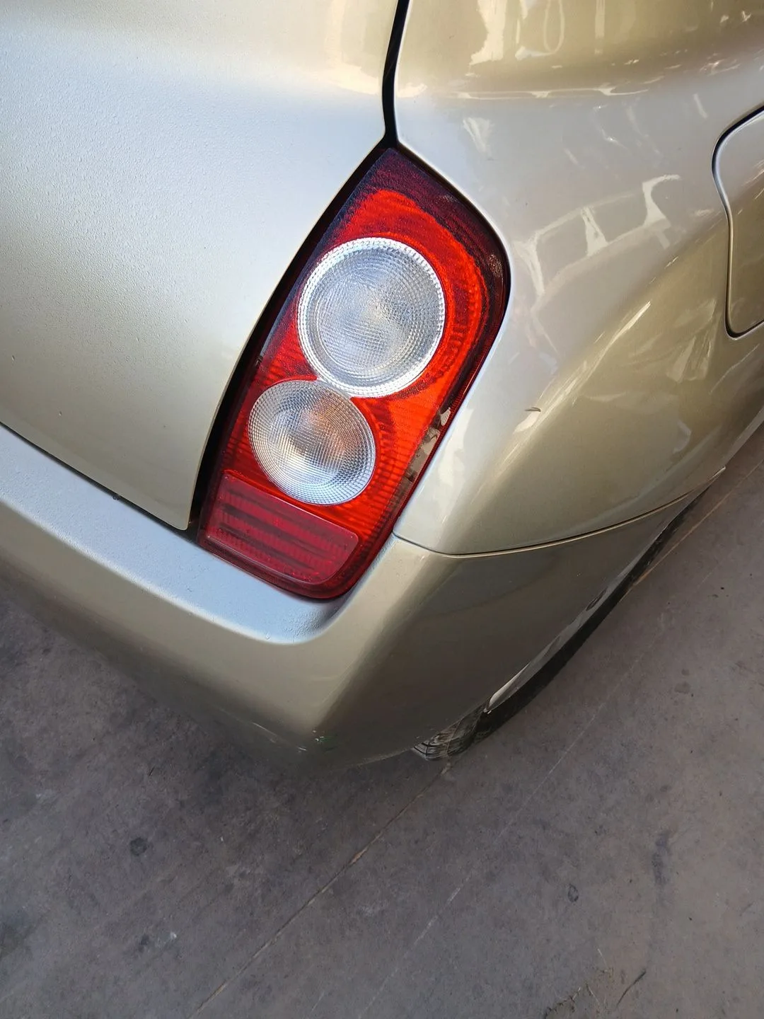 Piloto Trasero Derecho para Nissan Micra Iii (K12)