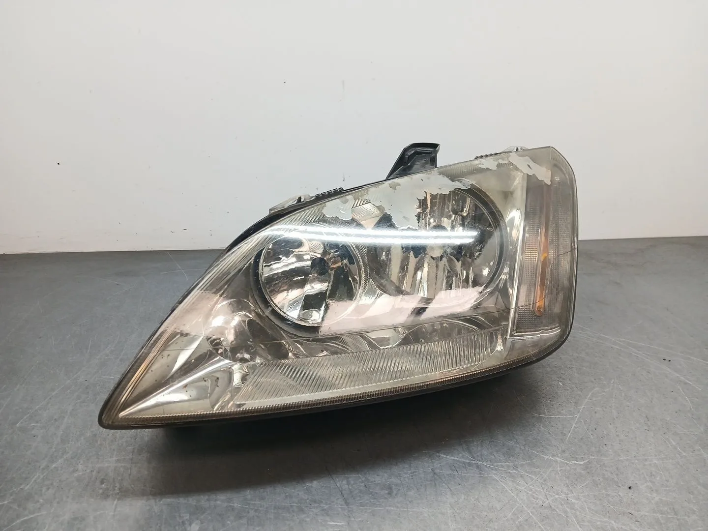 Faro Izquierdo para Ford Focus C-Max (Dm2)