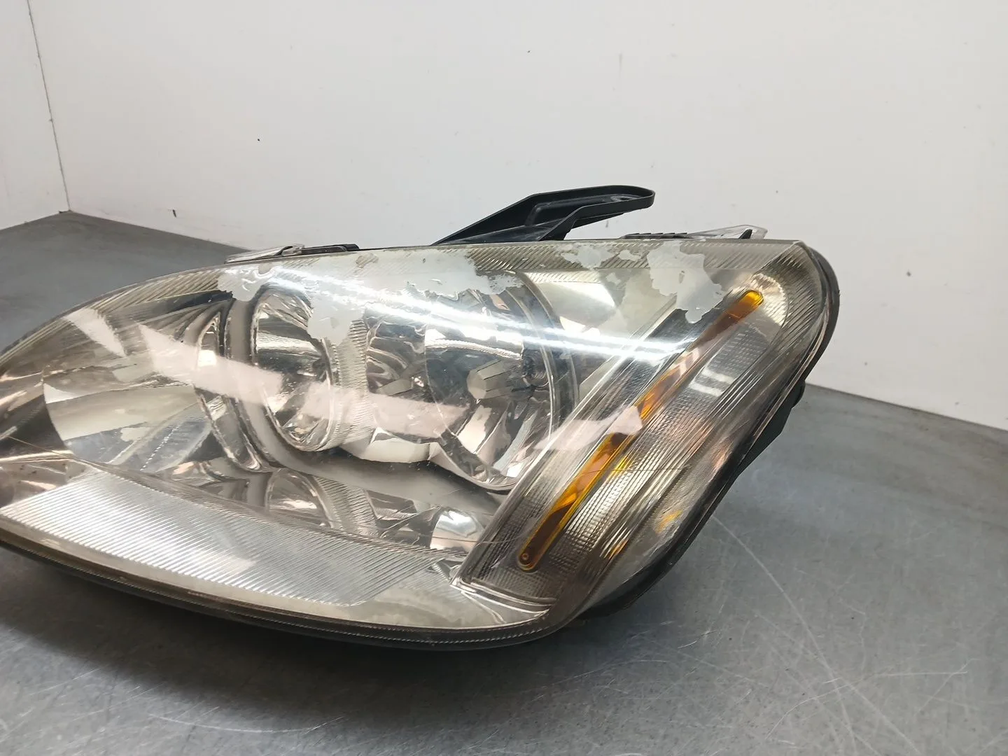 Faro Izquierdo para Ford Focus C-Max (Dm2)