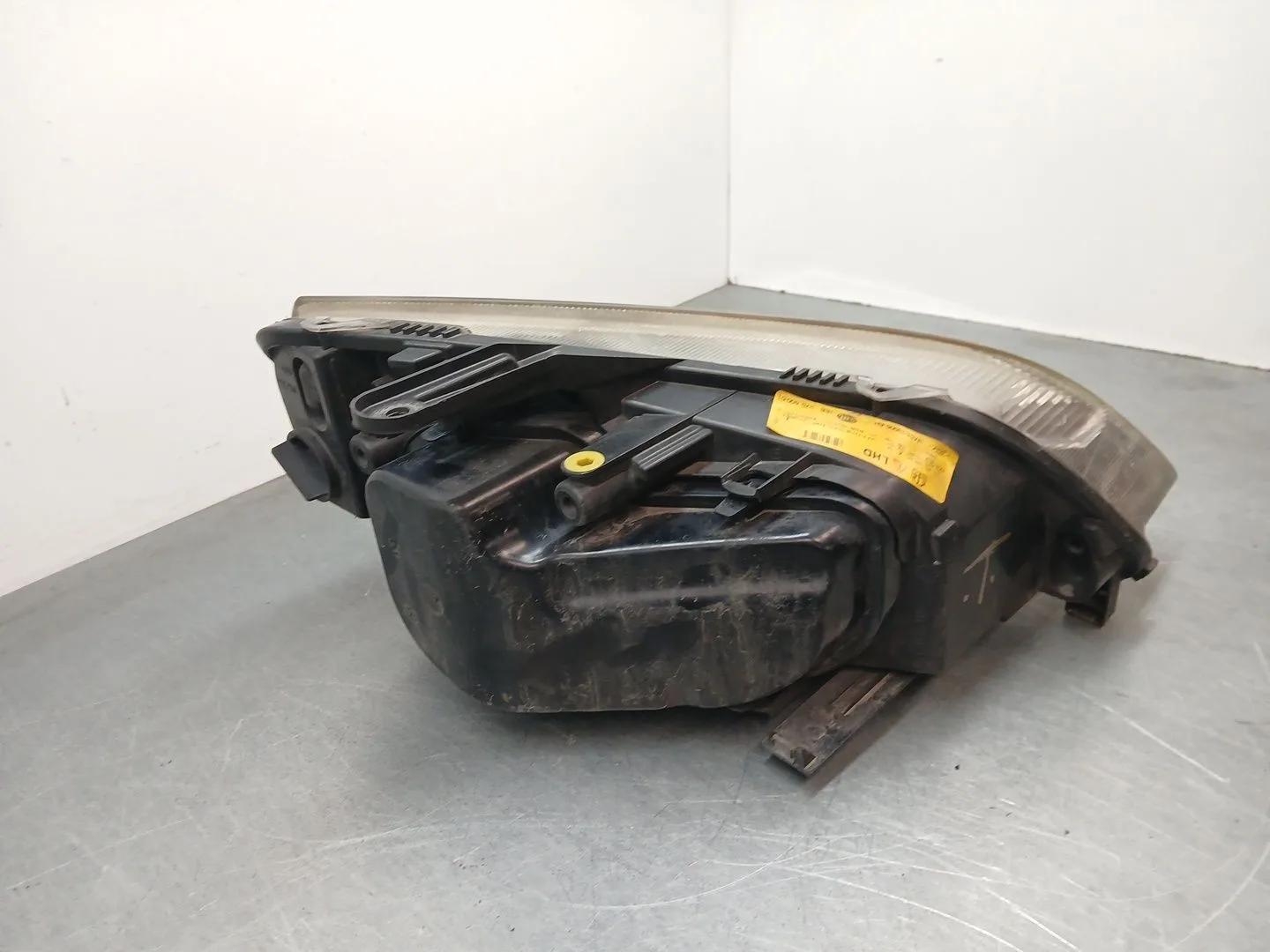 Faro Izquierdo para Ford Focus C-Max (Dm2)
