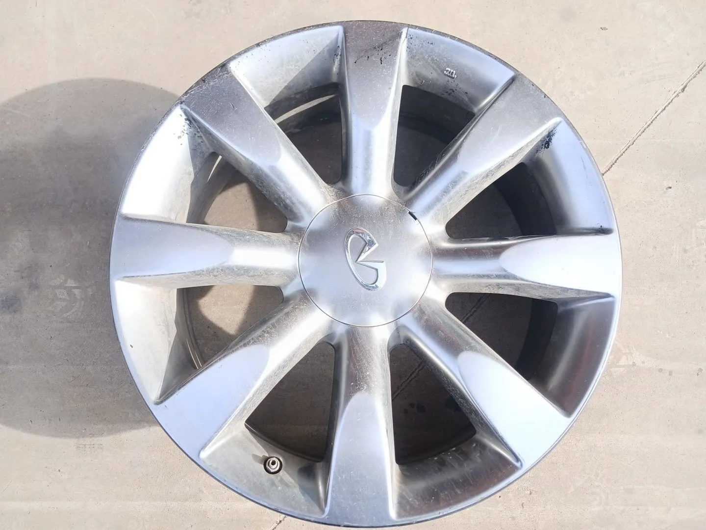 Llanta para Infiniti Fx