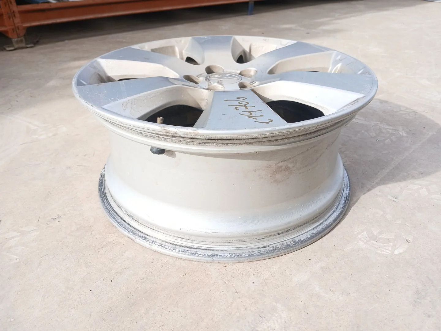 Llanta para Subaru Legacy Kombi/Outback B14