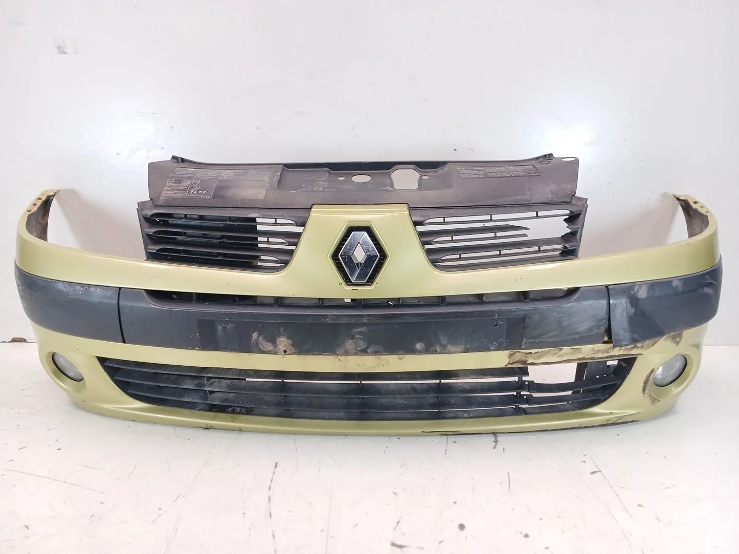 Paragolpes Delantero para Renault Clio Ii (Bb_, Cb_)