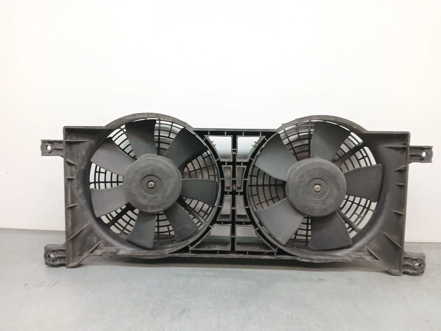 Electroventilador para Ssangyong Rodius I