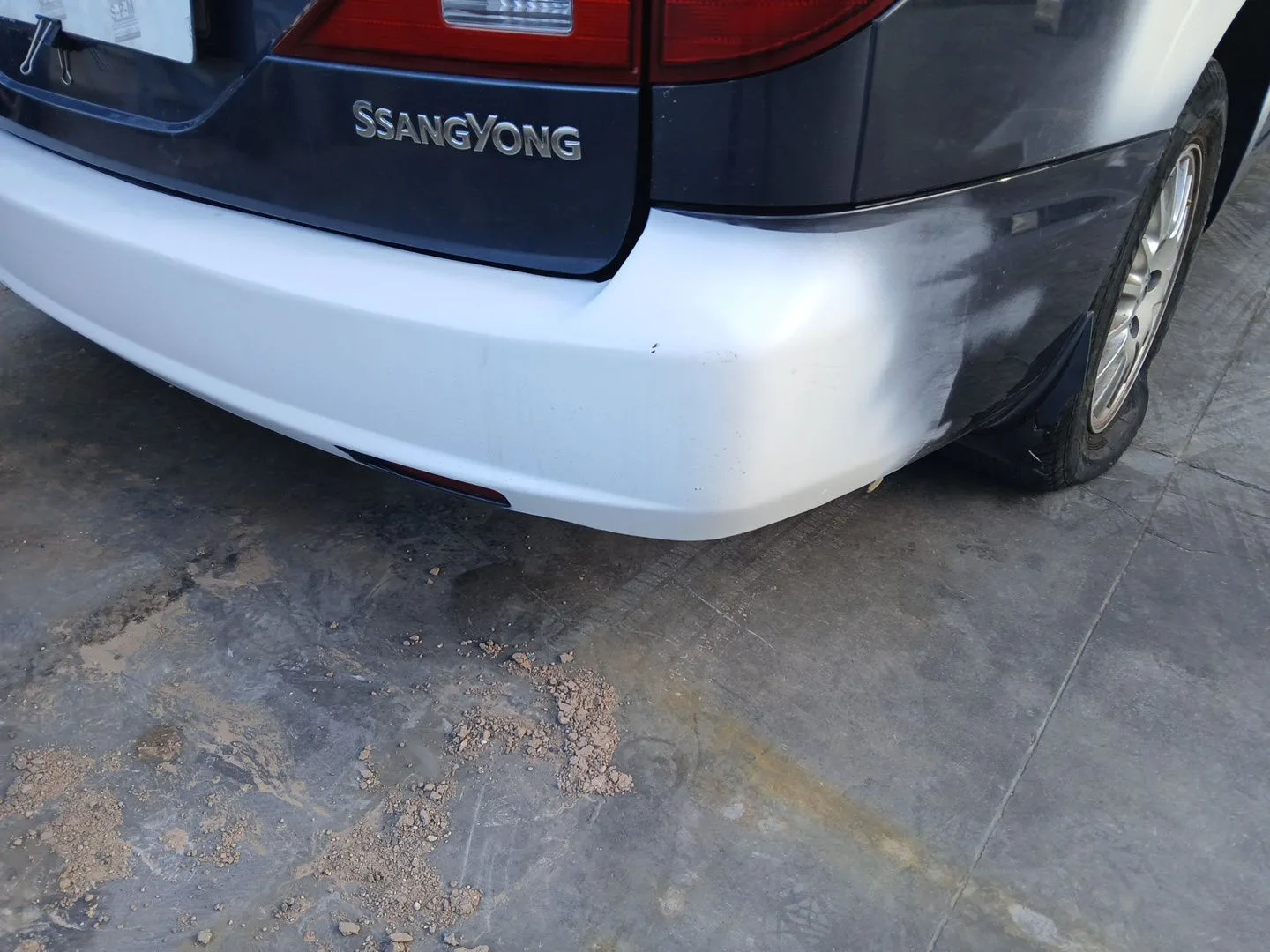 Paragolpes Trasero para Ssangyong Rodius I