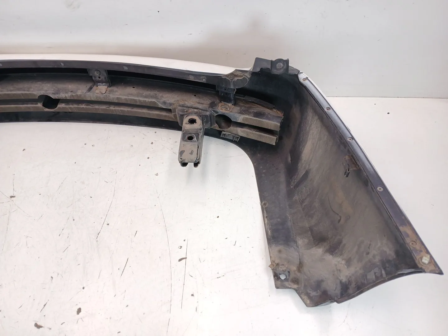 Paragolpes Trasero para Ssangyong Rodius I