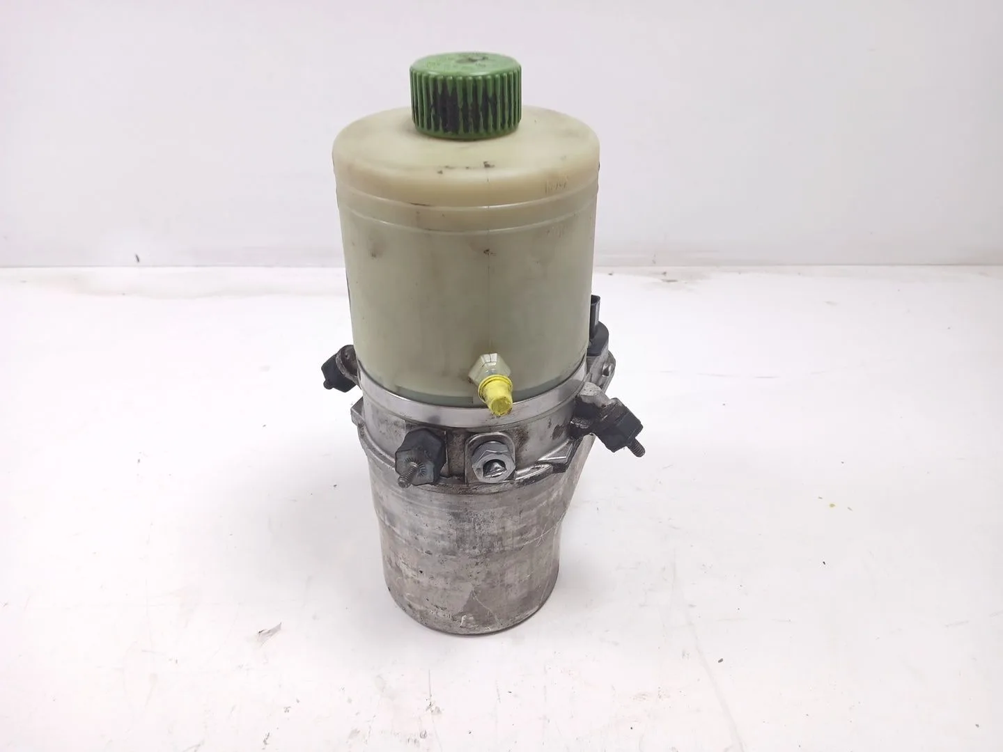 Bomba Direccion para Seat Ibiza Iii (6L1)