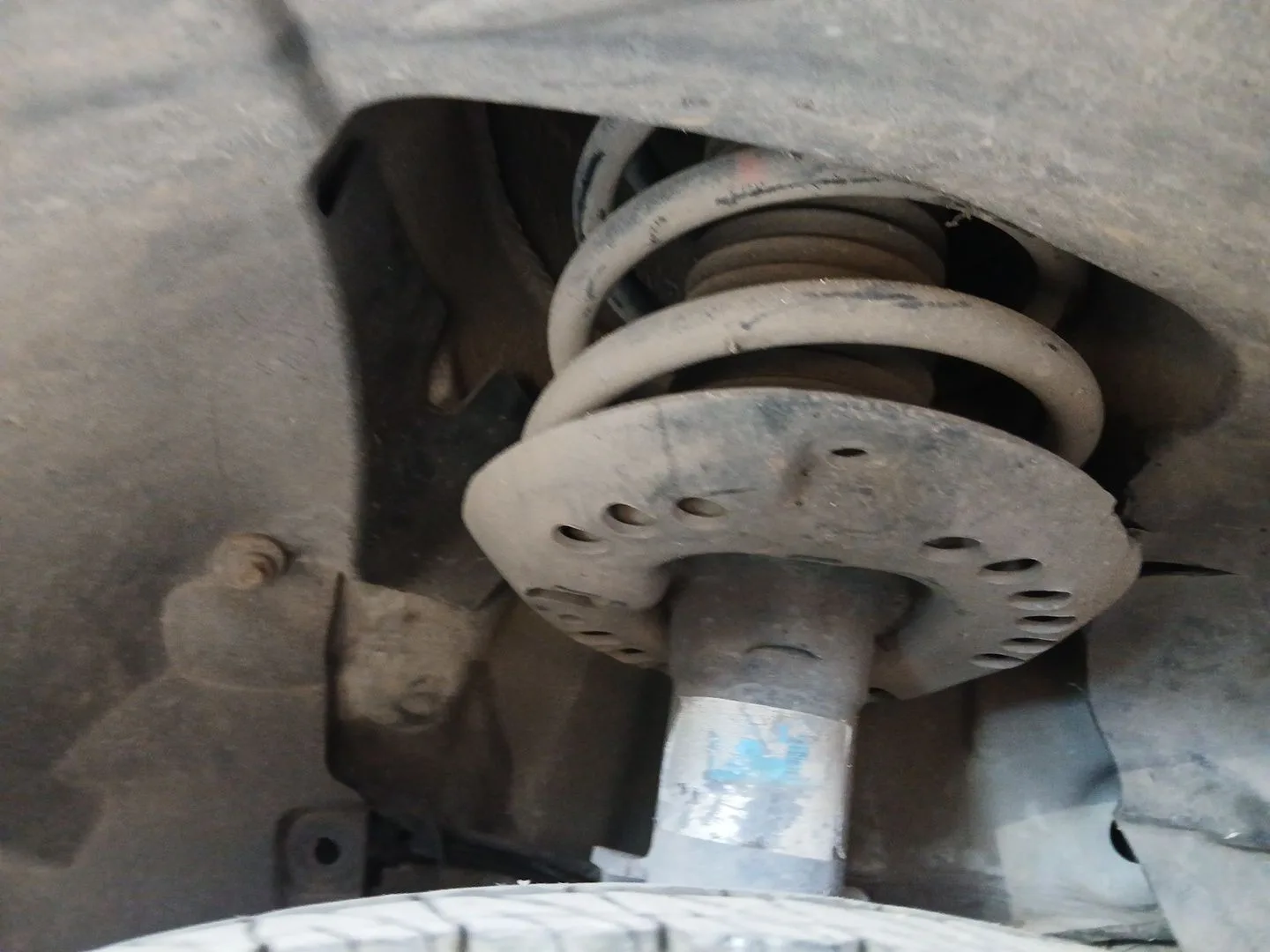 Amortiguador Delantero Izquierdo para Mercedes-Benz Vito / Mixto Furgoneta (W639)