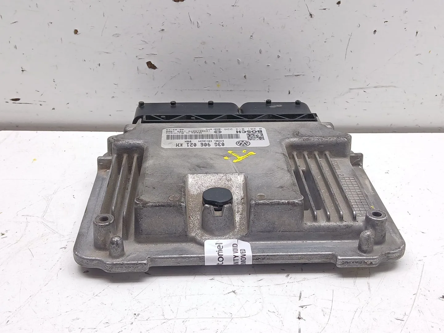 Centralita Motor Uce para Volkswagen Golf V (1K1)
