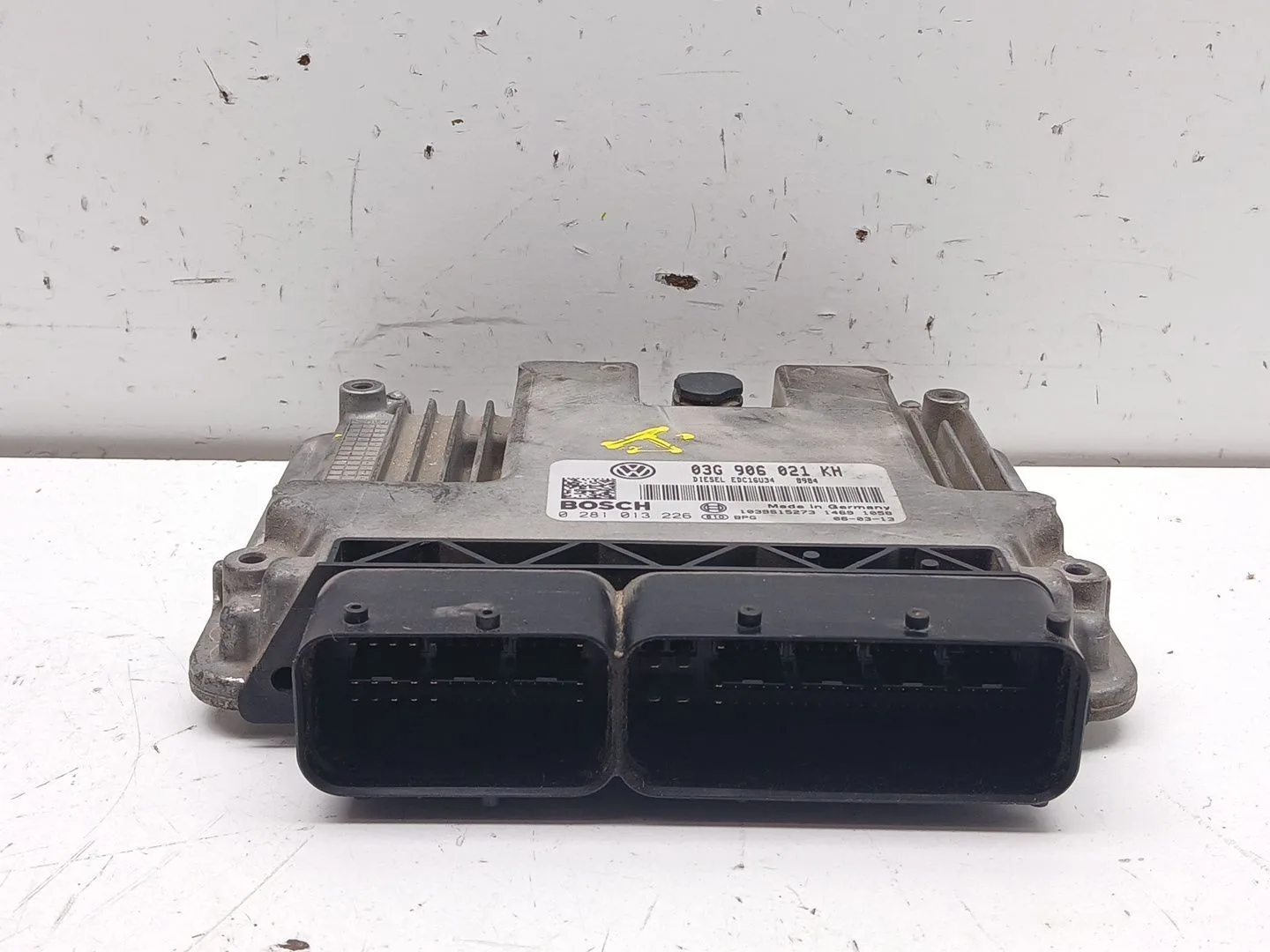Centralita Motor Uce para Volkswagen Golf V (1K1)