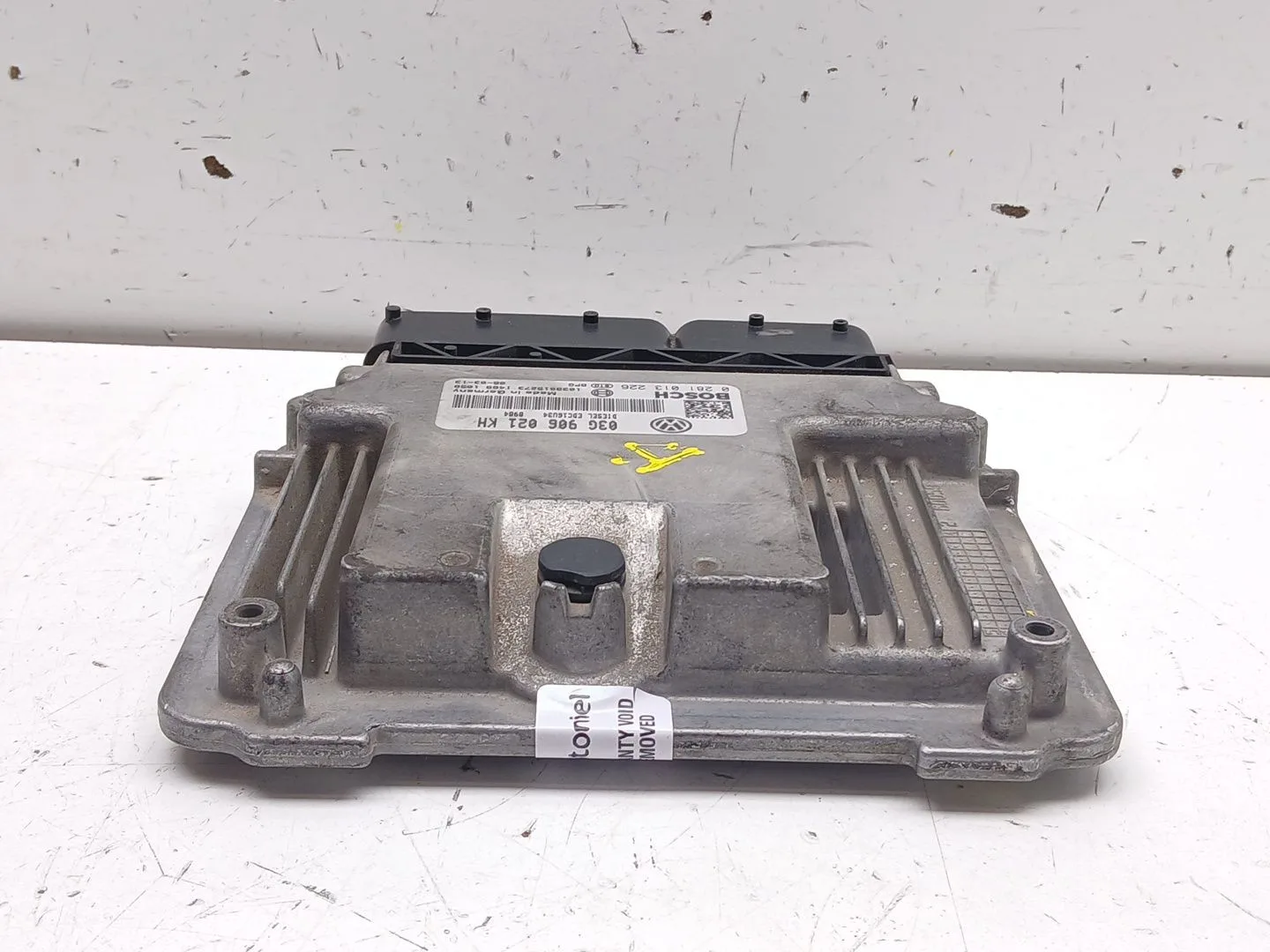 Centralita Motor Uce para Volkswagen Golf V (1K1)