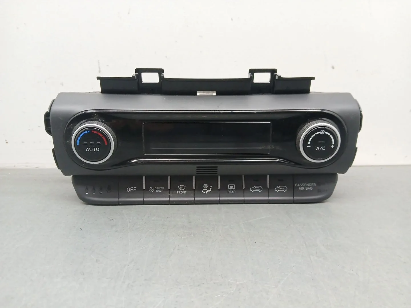 Mando Climatizador para Hyundai Kona (Os, Ose, Osi)